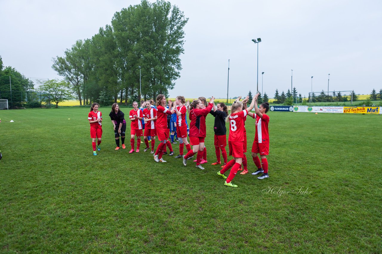 Bild 368 - wCJ SV Steinhorst/Labenz - VfL Oldesloe : Ergebnis: 18:0